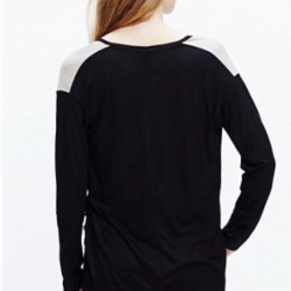 Madewell anthem long sleeve v neck top - Picture 2 of 6